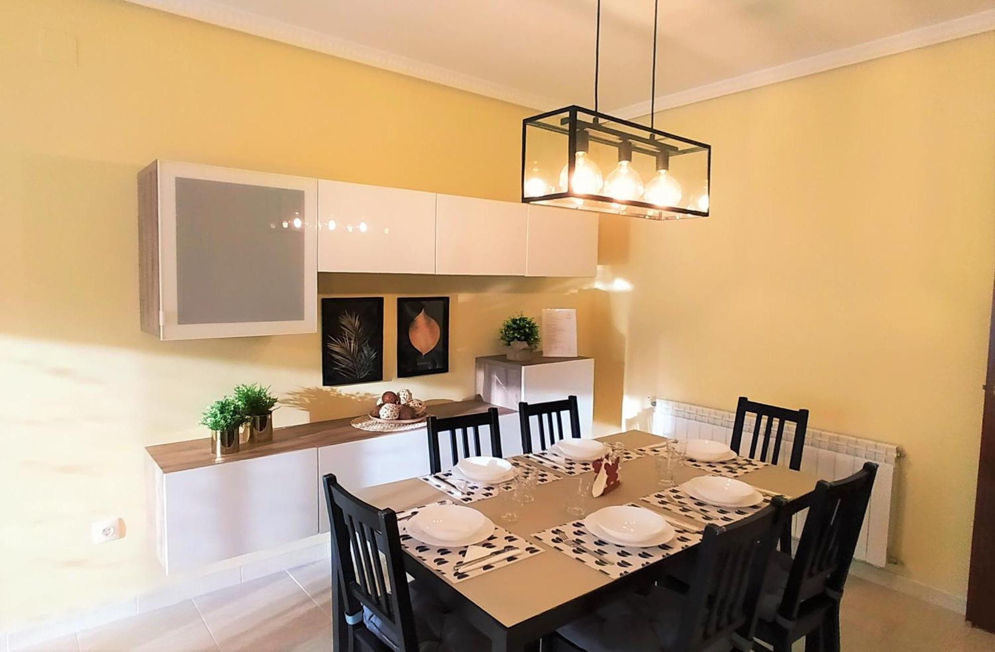 Good Atmosphere Apartment Вендрель Экстерьер фото